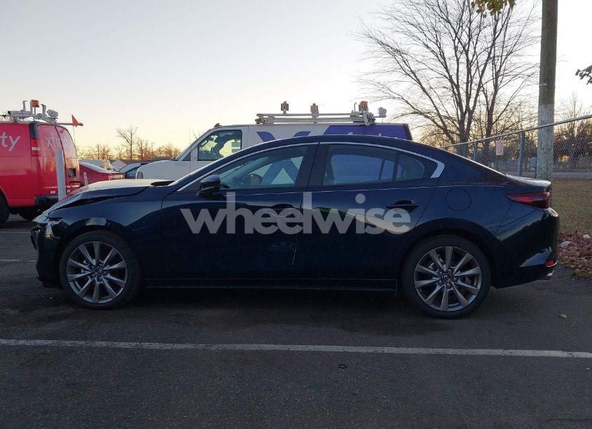 Photo 14 of 2024 Mazda Mazda3 2.5 S PREFERRED (VIN 3MZBPACM1RM435576)