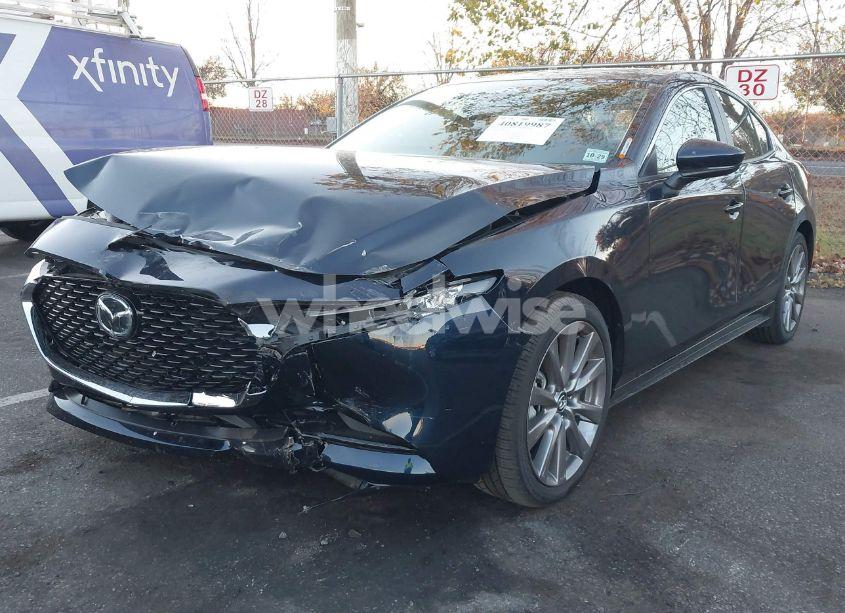 Photo 2 of 2024 Mazda Mazda3 2.5 S PREFERRED (VIN 3MZBPACM1RM435576)