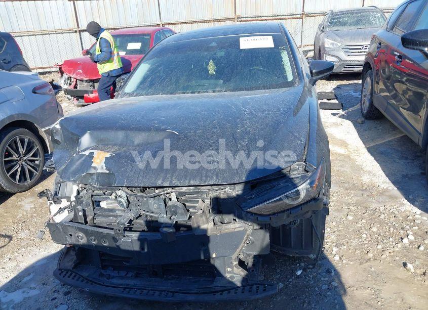 Photo 13 of 2019 Mazda Mazda3 PREMIUM PACKAGE (VIN 3MZBPACM7KM100117)