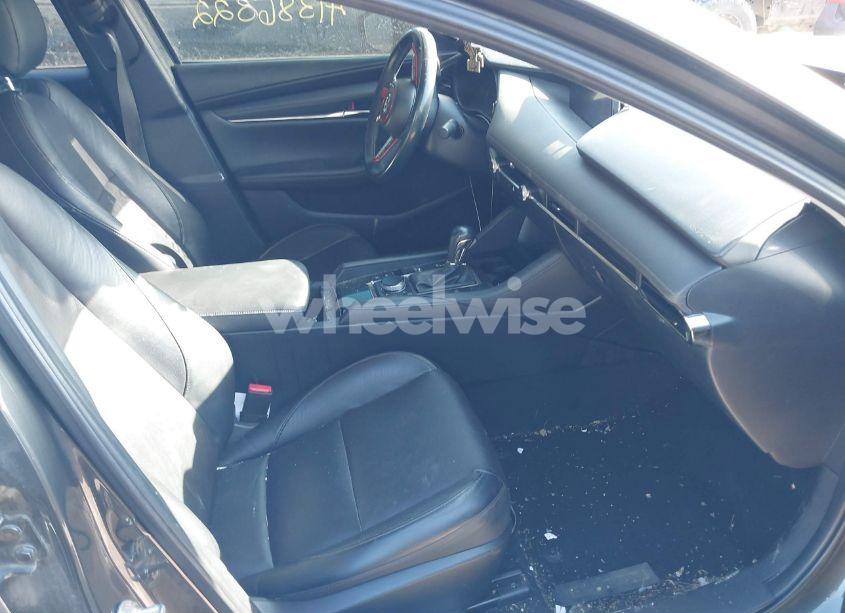 Photo 5 of 2019 Mazda Mazda3 PREMIUM PACKAGE (VIN 3MZBPACM7KM100117)