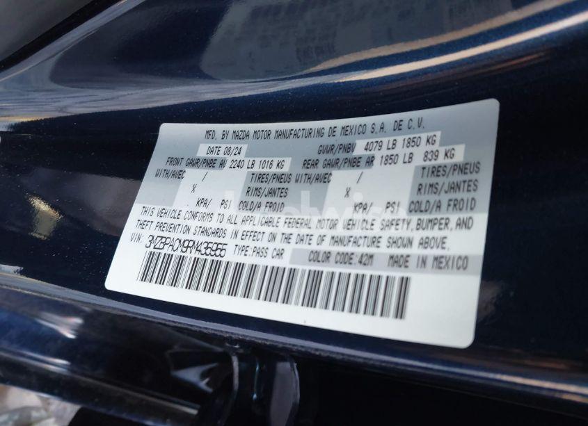 Photo 9 of 2024 Mazda Mazda3 2.5 S PREFERRED (VIN 3MZBPACM9RM435955)