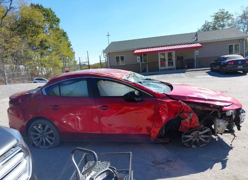 Photo 14 of 2019 Mazda Mazda3 PREFERRED PACKAGE (VIN 3MZBPADL2KM111709)