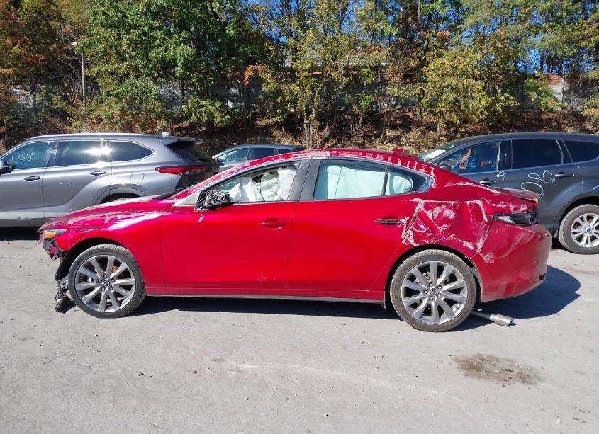 Photo 15 of 2019 Mazda Mazda3 PREFERRED PACKAGE (VIN 3MZBPADL2KM111709)