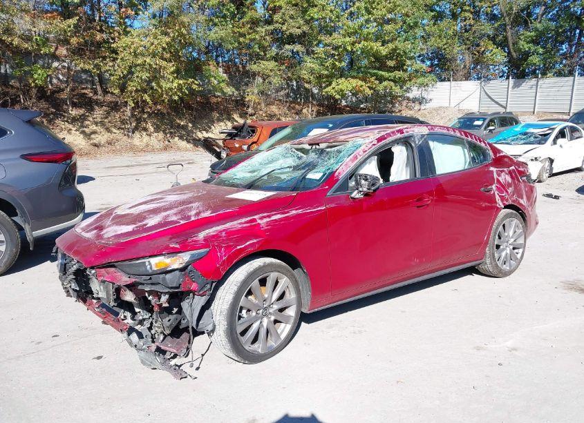Photo 2 of 2019 Mazda Mazda3 PREFERRED PACKAGE (VIN 3MZBPADL2KM111709)