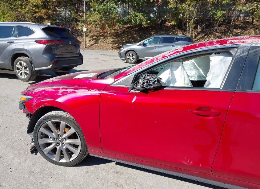 Photo 22 of 2019 Mazda Mazda3 PREFERRED PACKAGE (VIN 3MZBPADL2KM111709)