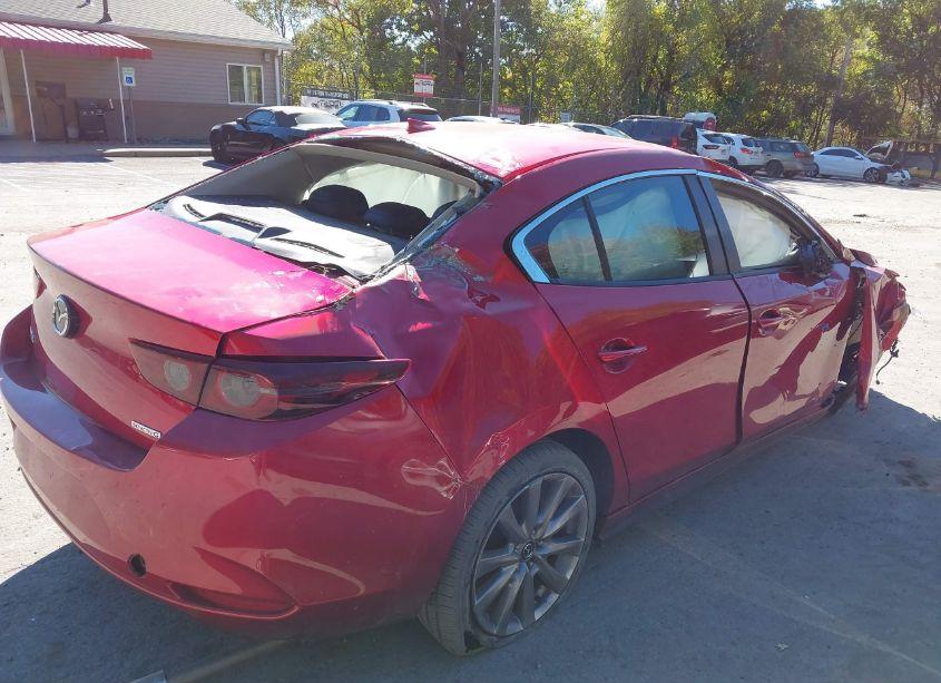 Photo 4 of 2019 Mazda Mazda3 PREFERRED PACKAGE (VIN 3MZBPADL2KM111709)