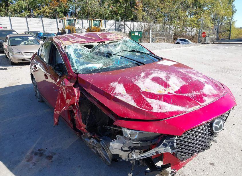 Photo 6 of 2019 Mazda Mazda3 PREFERRED PACKAGE (VIN 3MZBPADL2KM111709)