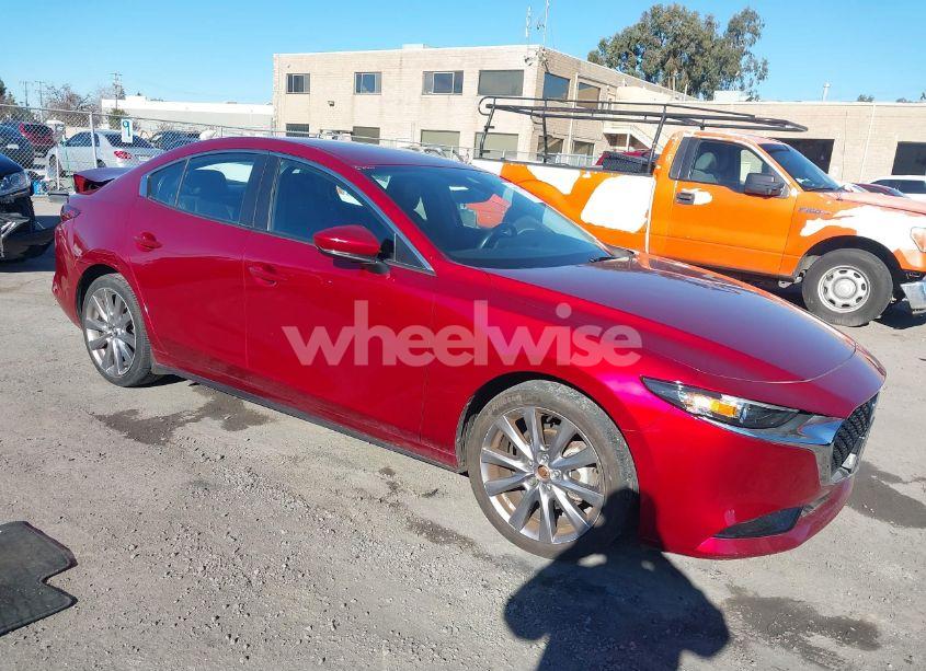 2019 Mazda Mazda3 PREFERRED PACKAGE (VIN 3MZBPADL8KM110399) main photo