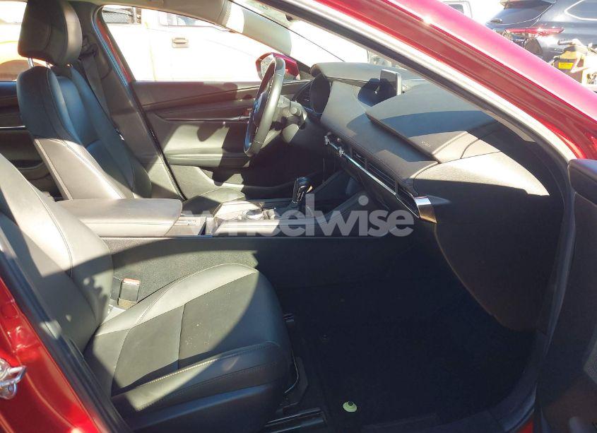 Photo 5 of 2019 Mazda Mazda3 PREFERRED PACKAGE (VIN 3MZBPADL8KM110399)