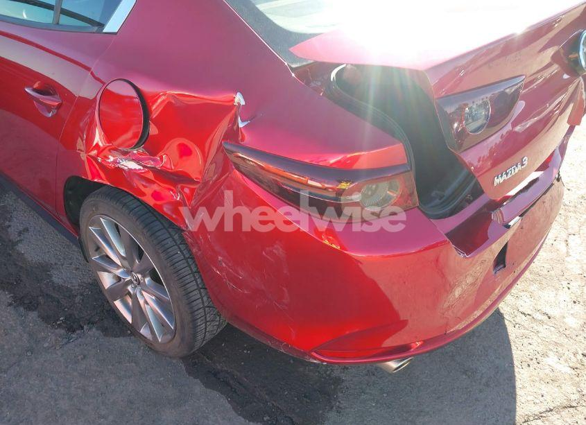 Photo 6 of 2019 Mazda Mazda3 PREFERRED PACKAGE (VIN 3MZBPADL8KM110399)