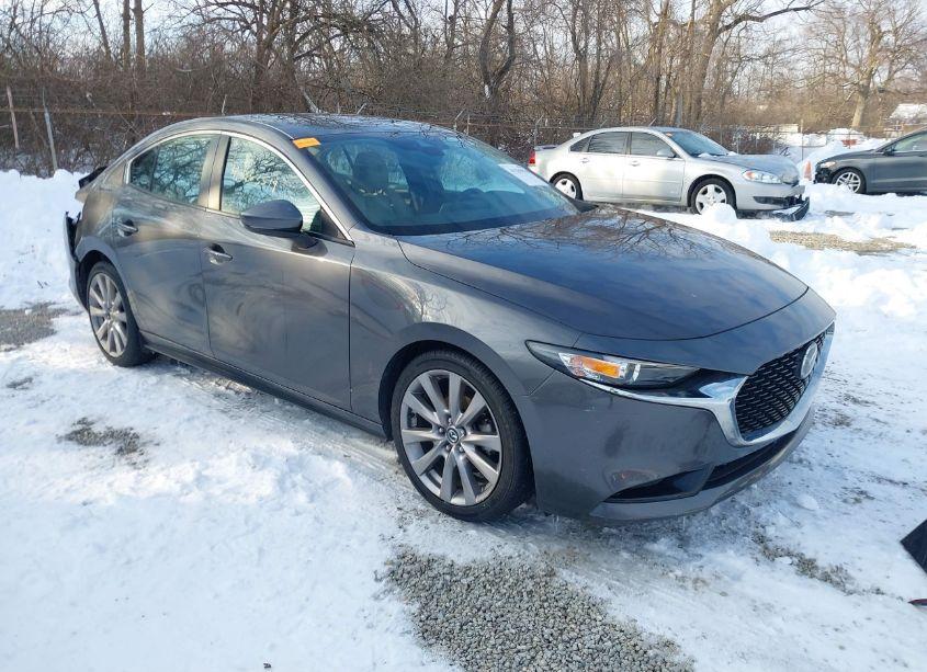 2019 Mazda Mazda3 PREFERRED PACKAGE (VIN 3MZBPADL9KM110802) main photo