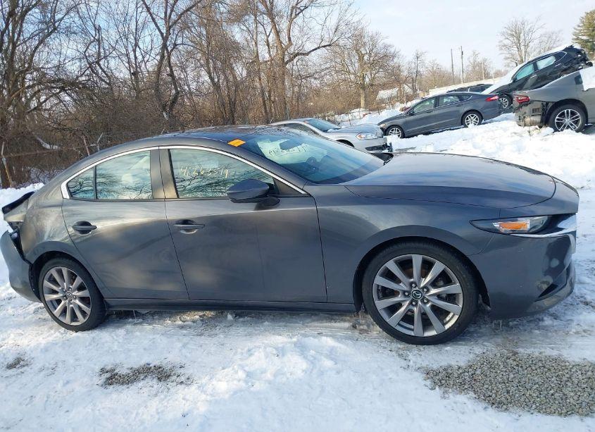 Photo 14 of 2019 Mazda Mazda3 PREFERRED PACKAGE (VIN 3MZBPADL9KM110802)