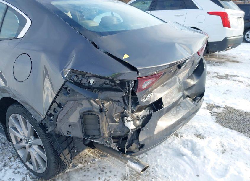 Photo 18 of 2019 Mazda Mazda3 PREFERRED PACKAGE (VIN 3MZBPADL9KM110802)