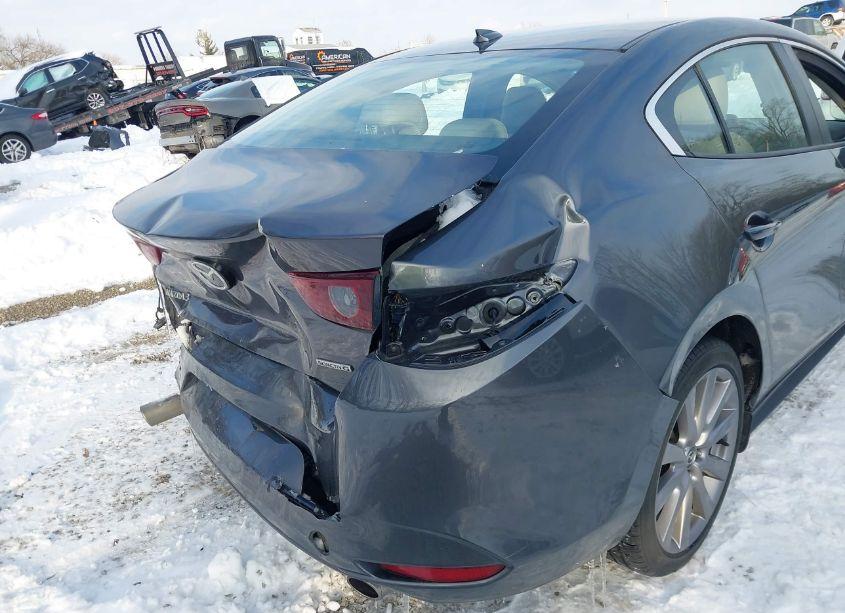 Photo 19 of 2019 Mazda Mazda3 PREFERRED PACKAGE (VIN 3MZBPADL9KM110802)