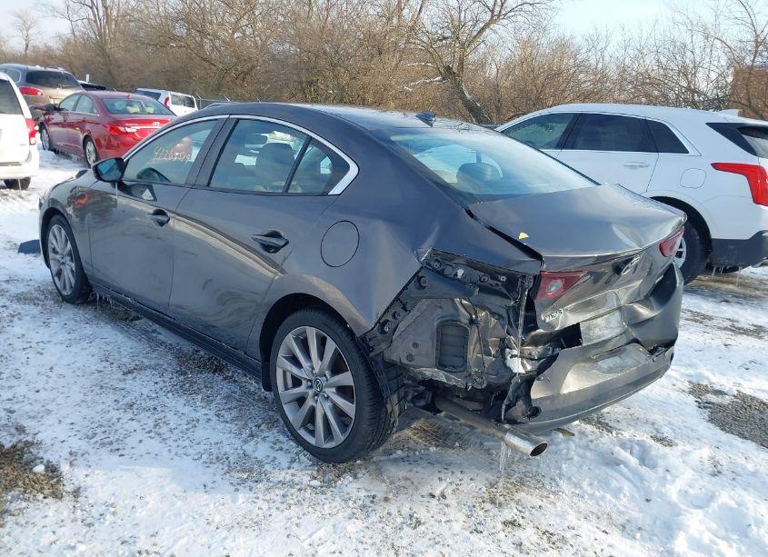 Photo 3 of 2019 Mazda Mazda3 PREFERRED PACKAGE (VIN 3MZBPADL9KM110802)