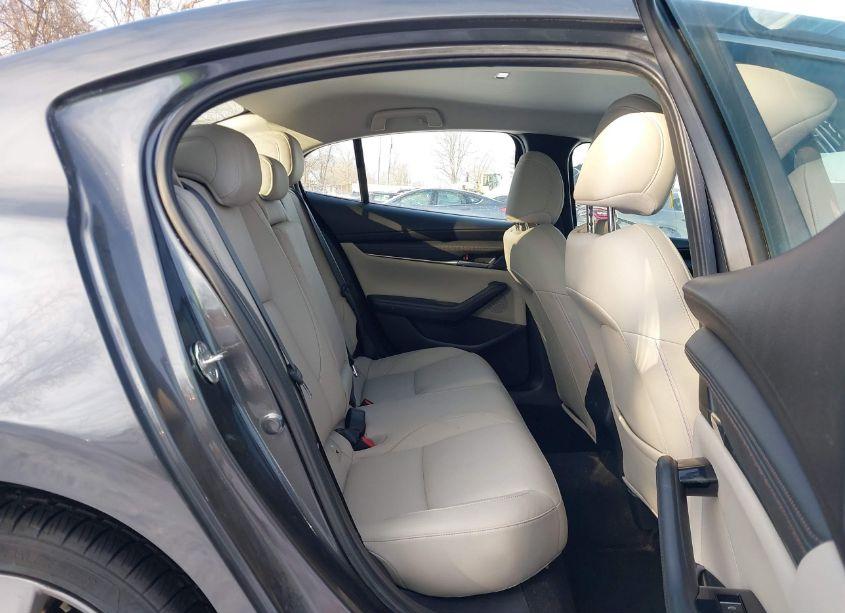 Photo 8 of 2019 Mazda Mazda3 PREFERRED PACKAGE (VIN 3MZBPADL9KM110802)