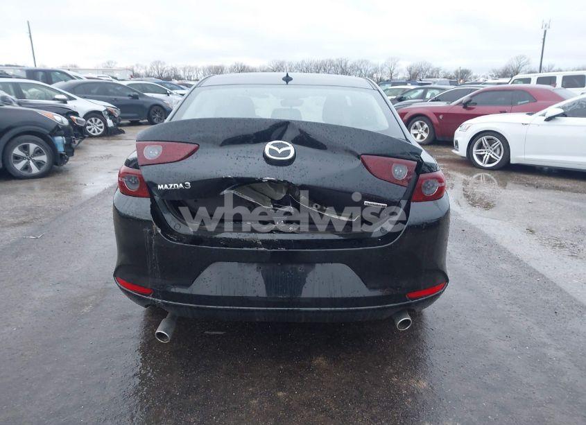 Photo 16 of 2020 Mazda Mazda3 PREFERRED PACKAGE (VIN 3MZBPADLXLM119509)
