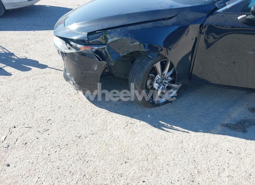 Photo 6 of 2020 Mazda Mazda3 PREFERRED PACKAGE (VIN 3MZBPADLXLM119509)