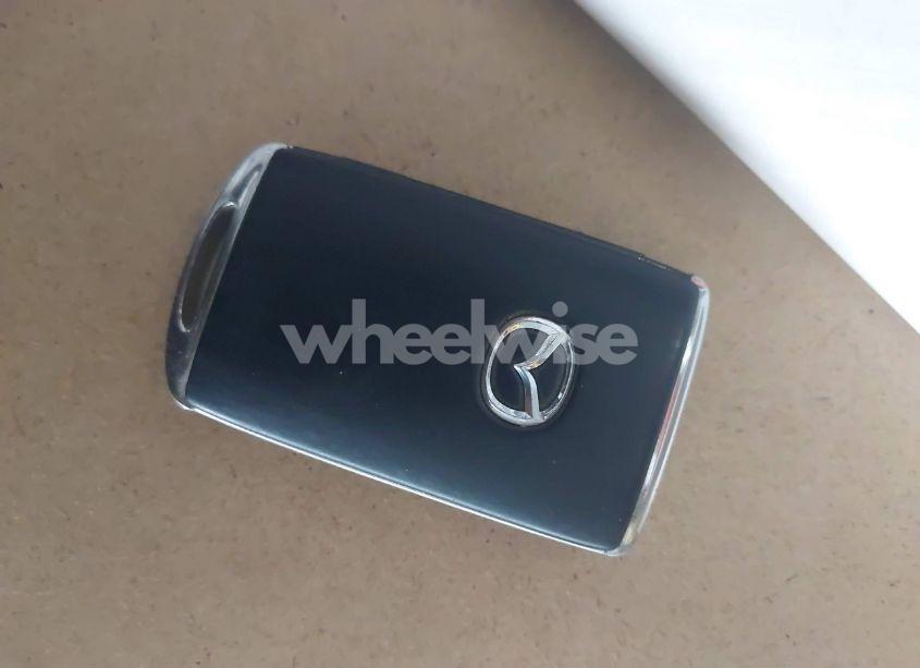 Photo 11 of 2019 Mazda Mazda3 PREMIUM PACKAGE (VIN 3MZBPAEM0KM102868)