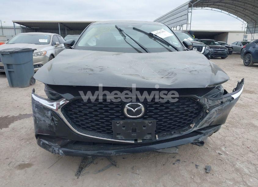 Photo 13 of 2019 Mazda Mazda3 PREMIUM PACKAGE (VIN 3MZBPAEM0KM102868)