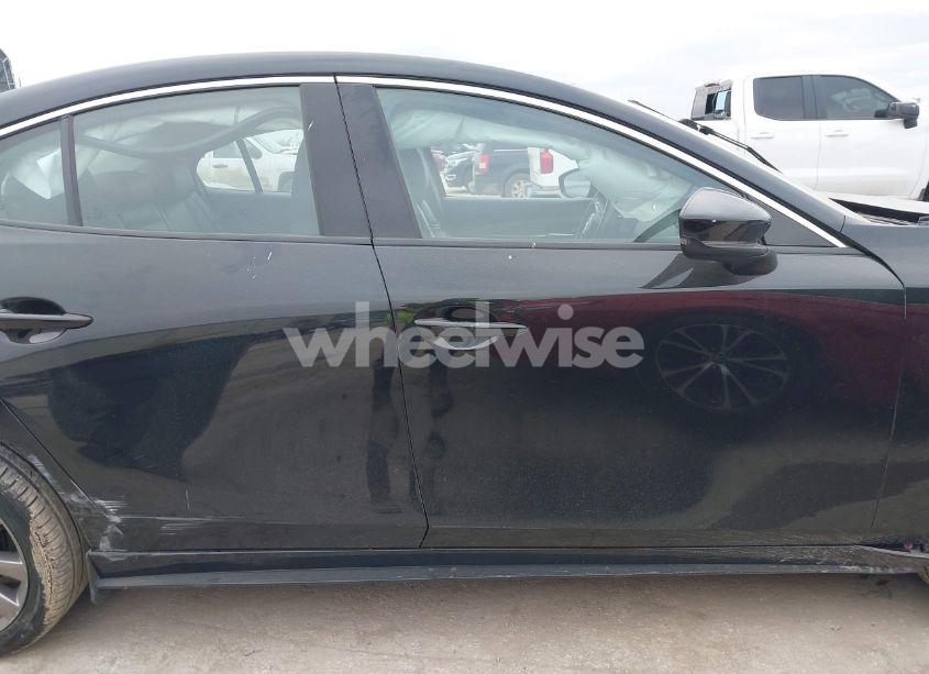 Photo 14 of 2019 Mazda Mazda3 PREMIUM PACKAGE (VIN 3MZBPAEM0KM102868)