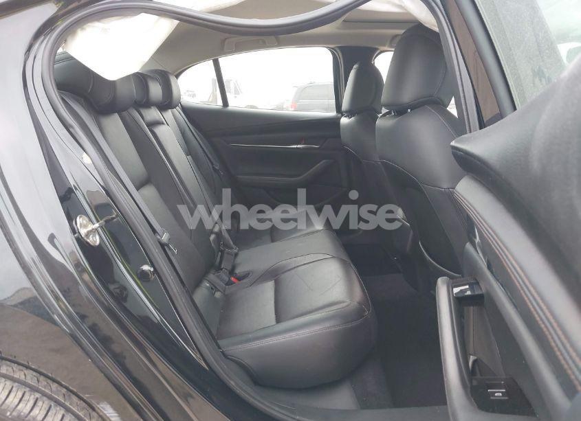 Photo 8 of 2019 Mazda Mazda3 PREMIUM PACKAGE (VIN 3MZBPAEM0KM102868)