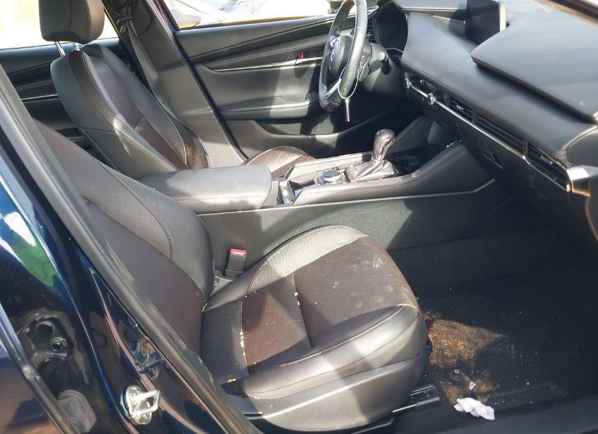 Photo 5 of 2019 Mazda Mazda3 PREMIUM PACKAGE (VIN 3MZBPAEM3KM104890)