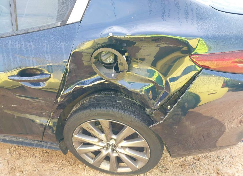 Photo 6 of 2019 Mazda Mazda3 PREMIUM PACKAGE (VIN 3MZBPAEM3KM104890)