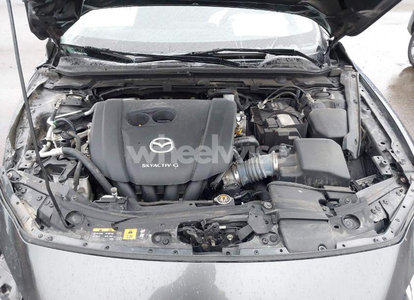 Photo 10 of 2019 Mazda Mazda3 PREMIUM PACKAGE (VIN 3MZBPAEMXKM103817)