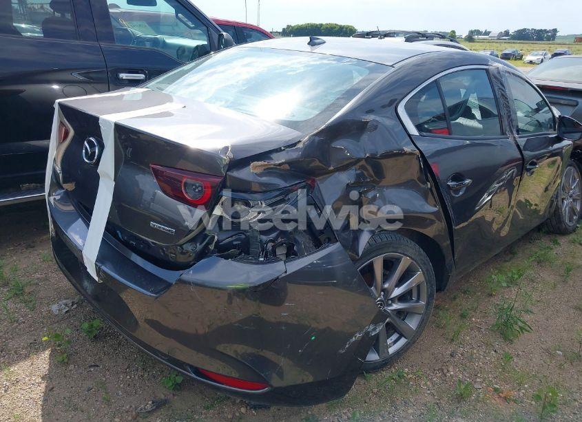 Photo 18 of 2019 Mazda Mazda3 PREMIUM PACKAGE (VIN 3MZBPAEMXKM103817)