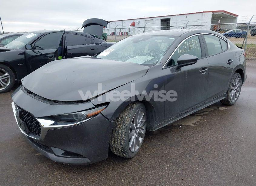 Photo 2 of 2019 Mazda Mazda3 PREMIUM PACKAGE (VIN 3MZBPAEMXKM103817)