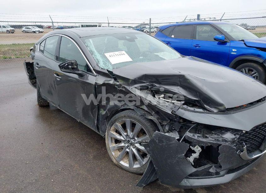 Photo 6 of 2019 Mazda Mazda3 PREMIUM PACKAGE (VIN 3MZBPAEMXKM103817)