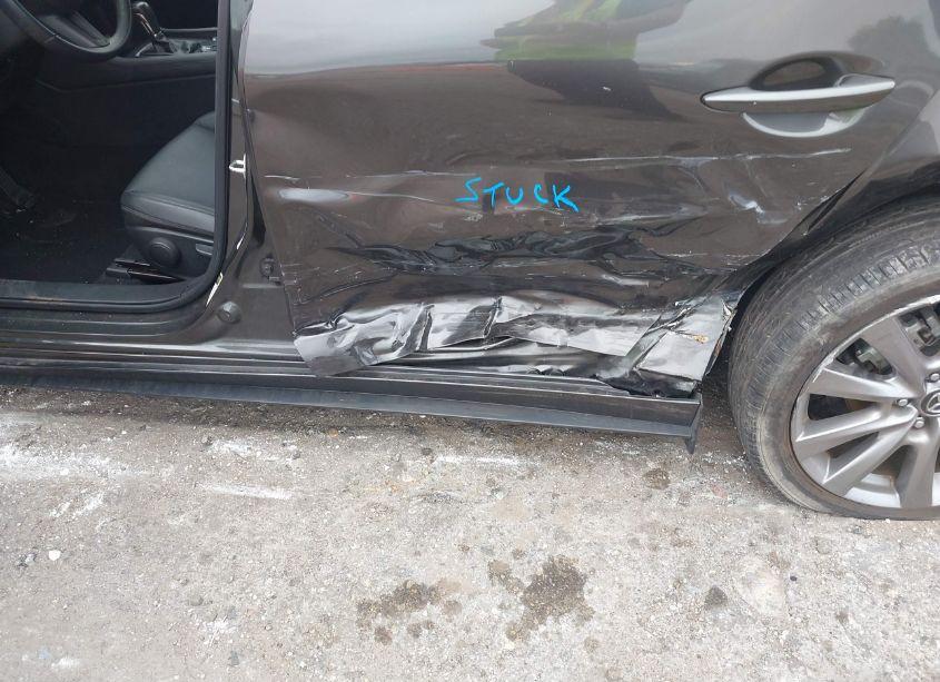 Photo 6 of 2021 Mazda Mazda3 SELECT (VIN 3MZBPBBL8MM252909)