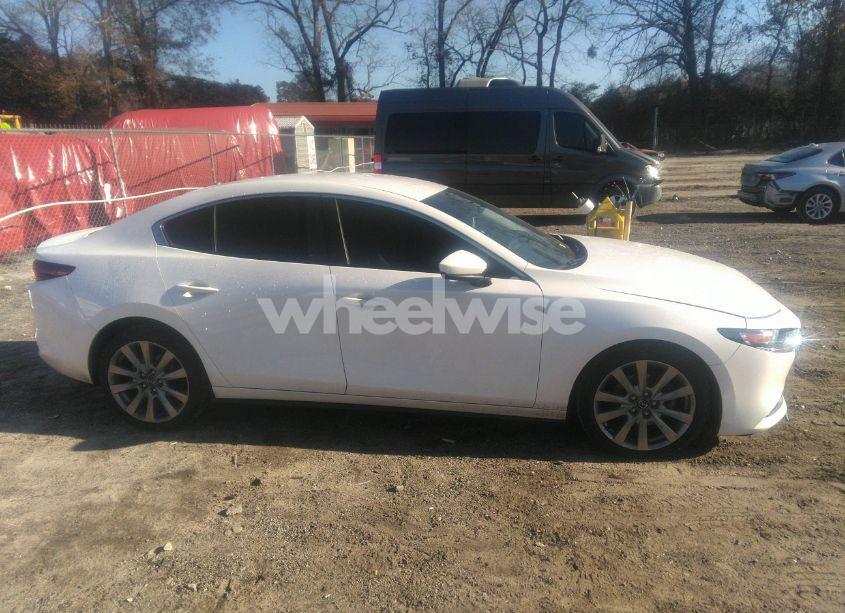 Photo 13 of 2021 Mazda Mazda3 SELECT (VIN 3MZBPBBM8MM205288)