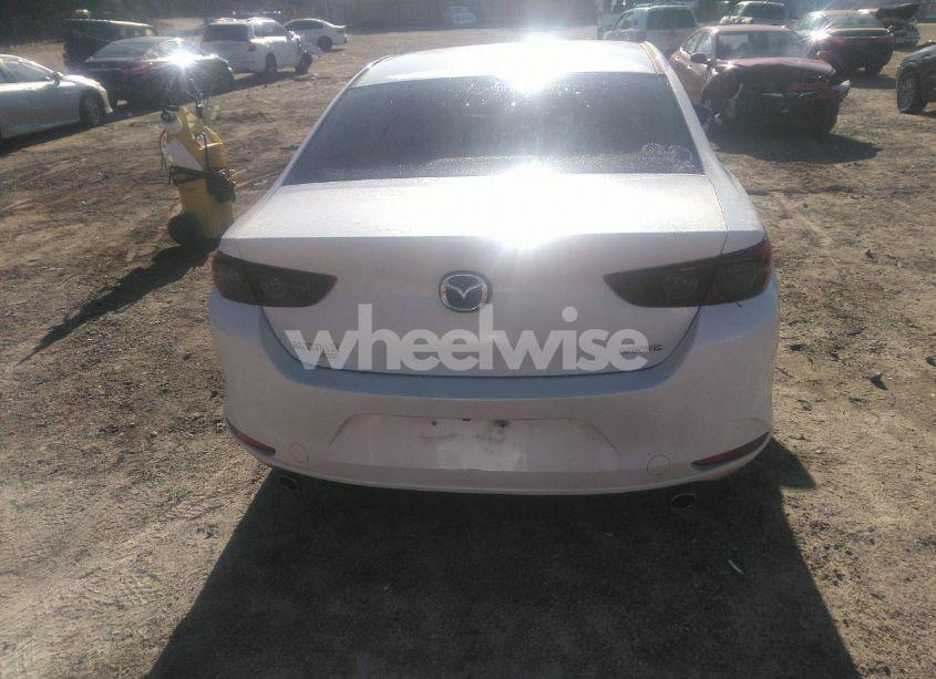 Photo 16 of 2021 Mazda Mazda3 SELECT (VIN 3MZBPBBM8MM205288)