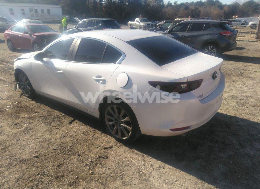 Photo 3 of 2021 Mazda Mazda3 SELECT (VIN 3MZBPBBM8MM205288)