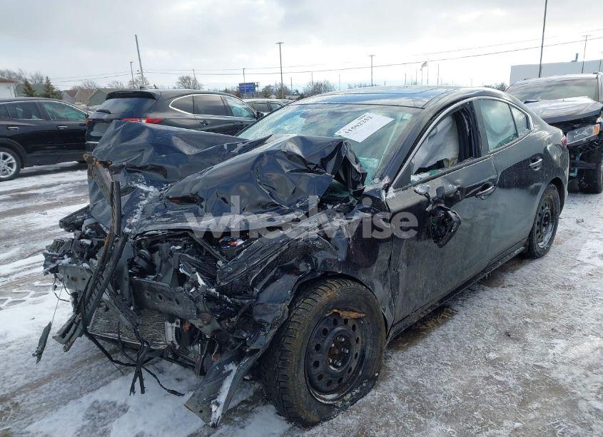 Photo 2 of 2021 Mazda Mazda3 PREFERRED (VIN 3MZBPBCL0MM251364)