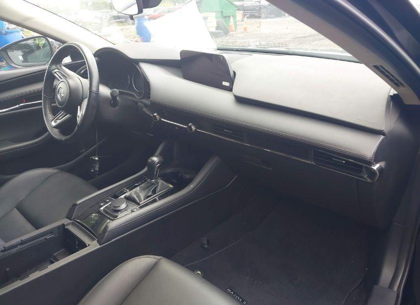 Photo 5 of 2022 Mazda Mazda3 PREFERRED (VIN 3MZBPBCL4NM309896)