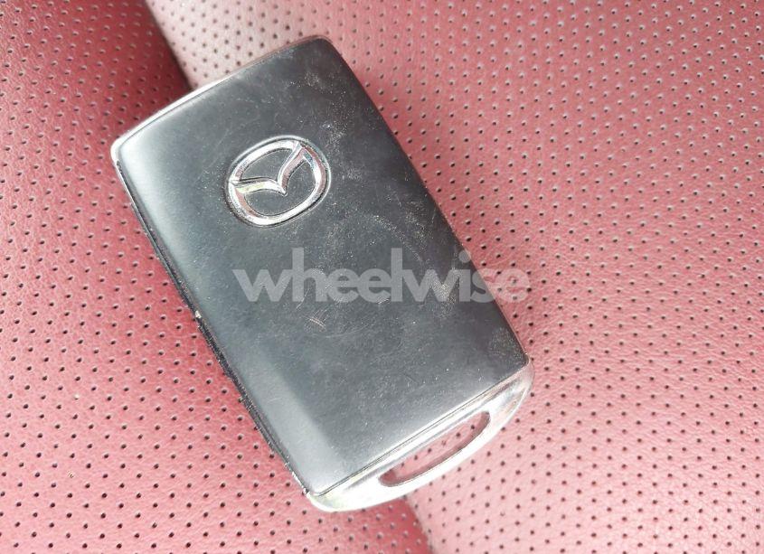 Photo 11 of 2024 Mazda Mazda3 2.5 S CARBON EDITION (VIN 3MZBPBCM1RM400557)