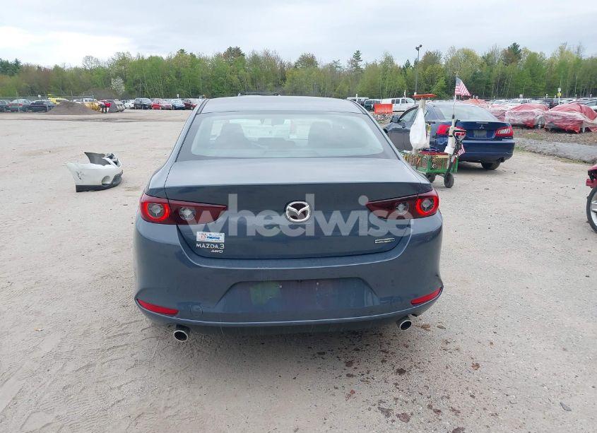 Photo 16 of 2024 Mazda Mazda3 2.5 S CARBON EDITION (VIN 3MZBPBCM1RM400557)