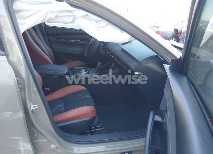 Photo 5 of 2024 Mazda Mazda3 2.5 CARBON TURBO (VIN 3MZBPBXY0RM404743)