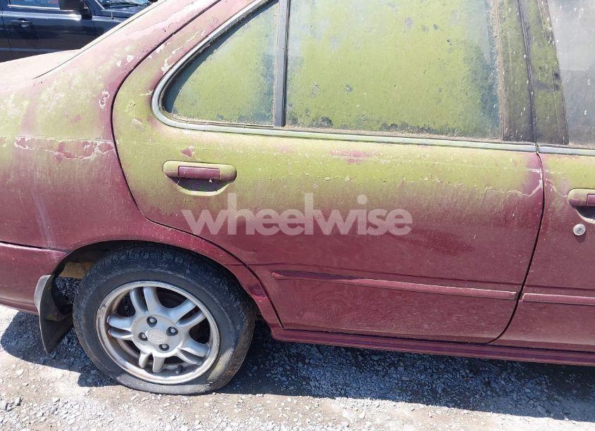 Photo 14 of 1999 Nissan Sentra GXE/XE (VIN 3N1AB41D0XL107458)