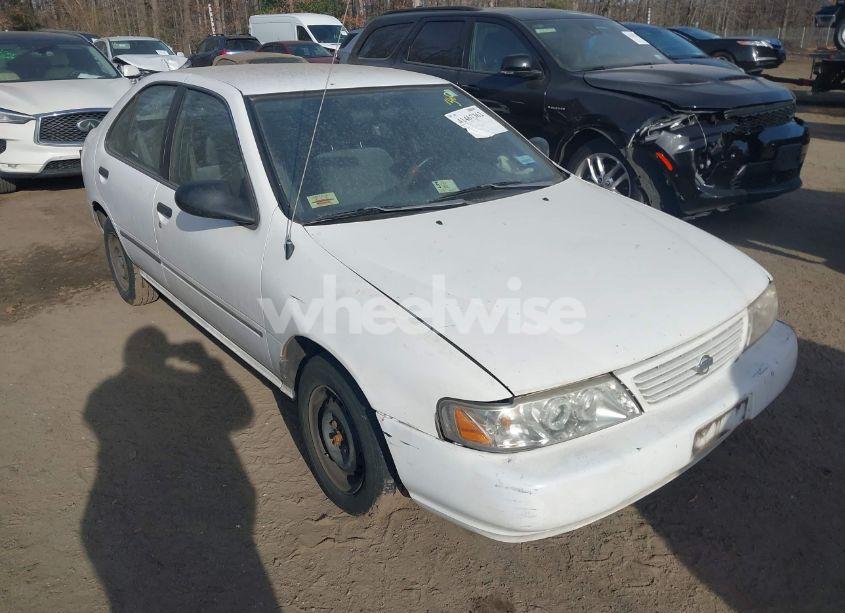 1996 Nissan Sentra XE/GXE (VIN 3N1AB41D2TL009462) main photo