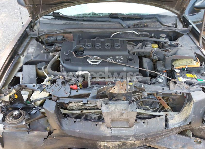 Photo 10 of 2004 Nissan Sentra SE-R SPEC V (VIN 3N1AB51D04L731309)