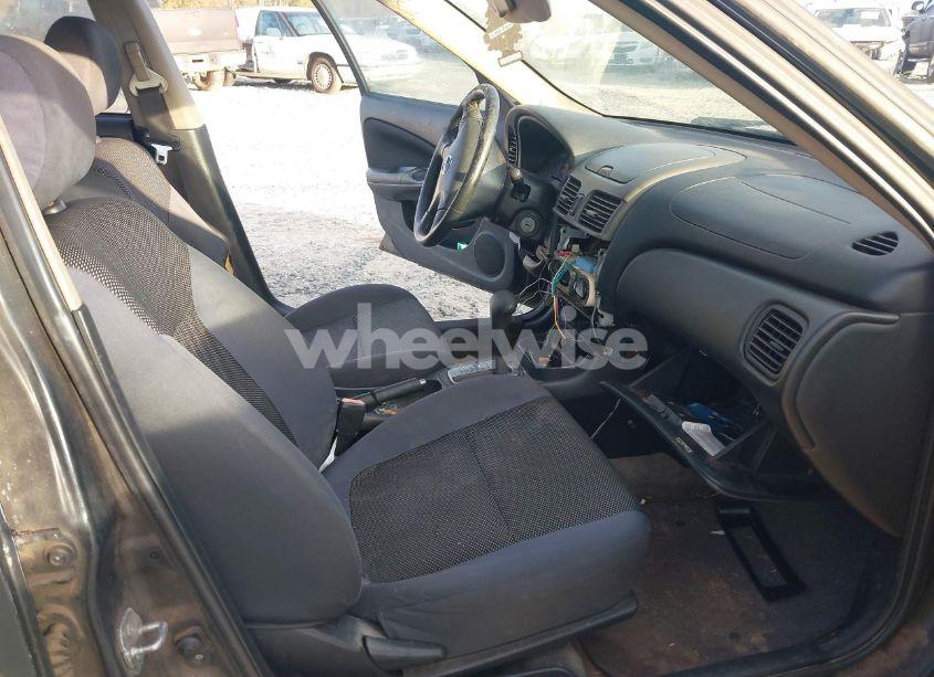 Photo 5 of 2004 Nissan Sentra SE-R (VIN 3N1AB51D24L736740)