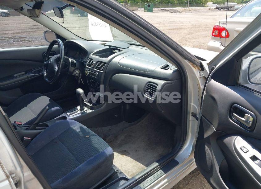 Photo 5 of 2005 Nissan Sentra SE-R (VIN 3N1AB51D75L577179)