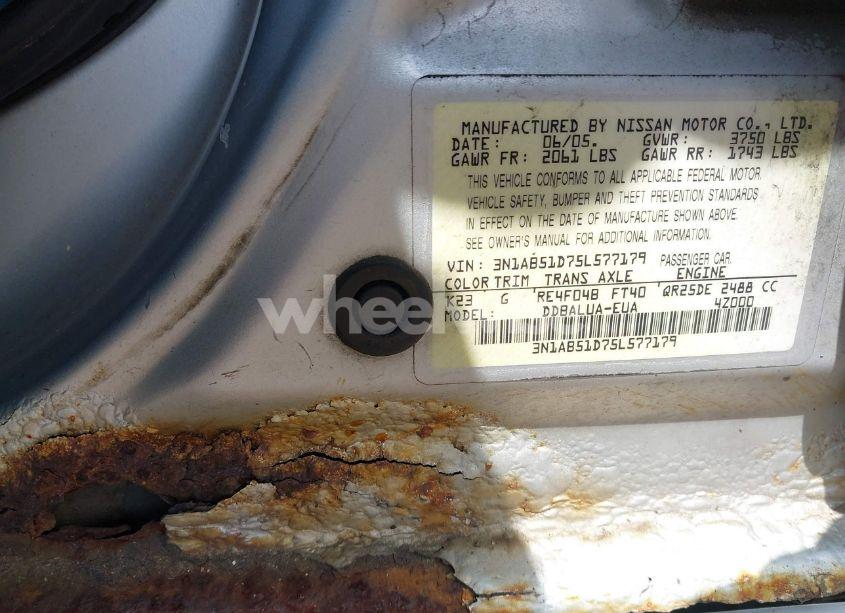 Photo 9 of 2005 Nissan Sentra SE-R (VIN 3N1AB51D75L577179)