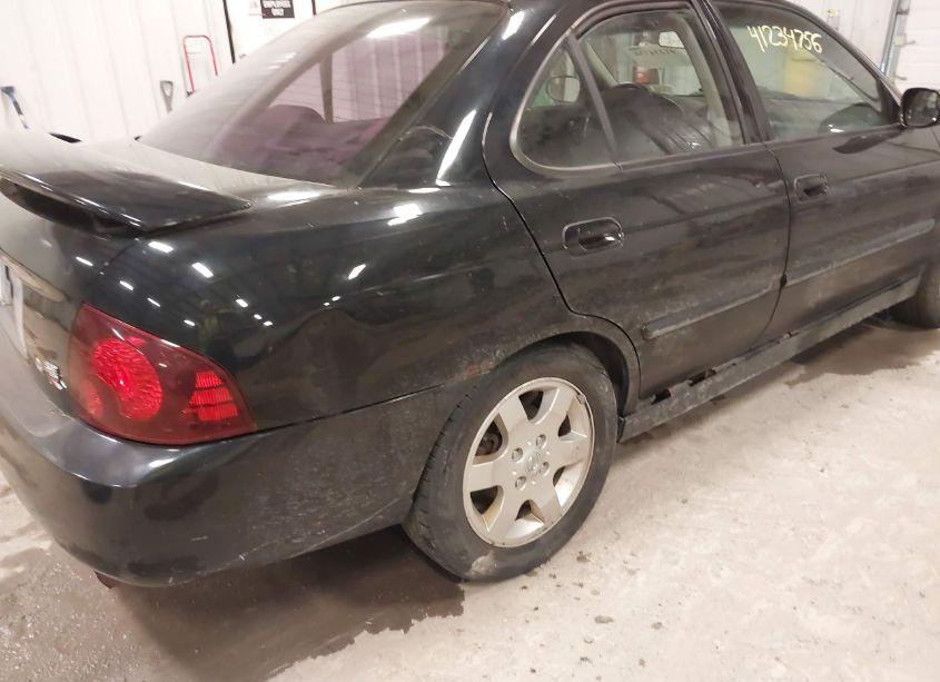 Photo 6 of 2005 Nissan Sentra SE-R (VIN 3N1AB51DX5L531944)