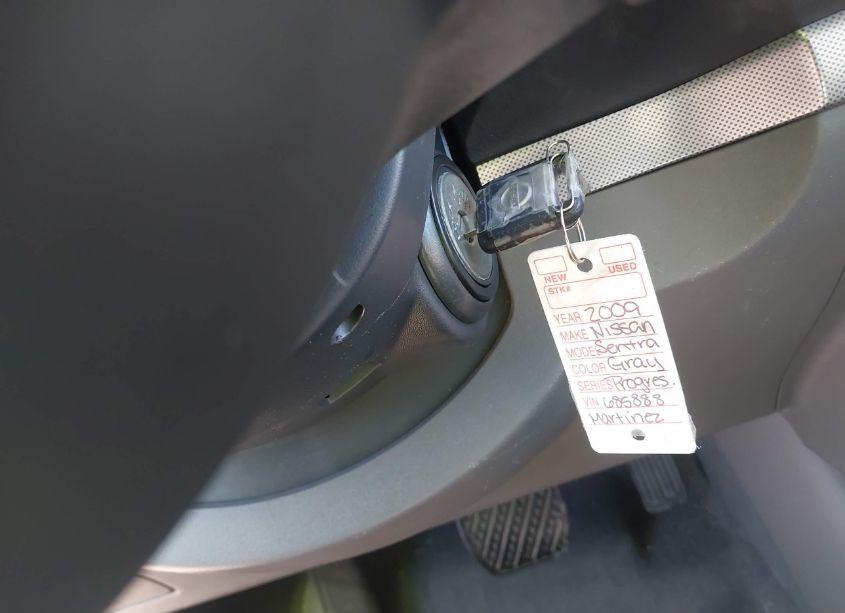 Photo 11 of 2009 Nissan Sentra 2.0S (VIN 3N1AB61E09L685888)