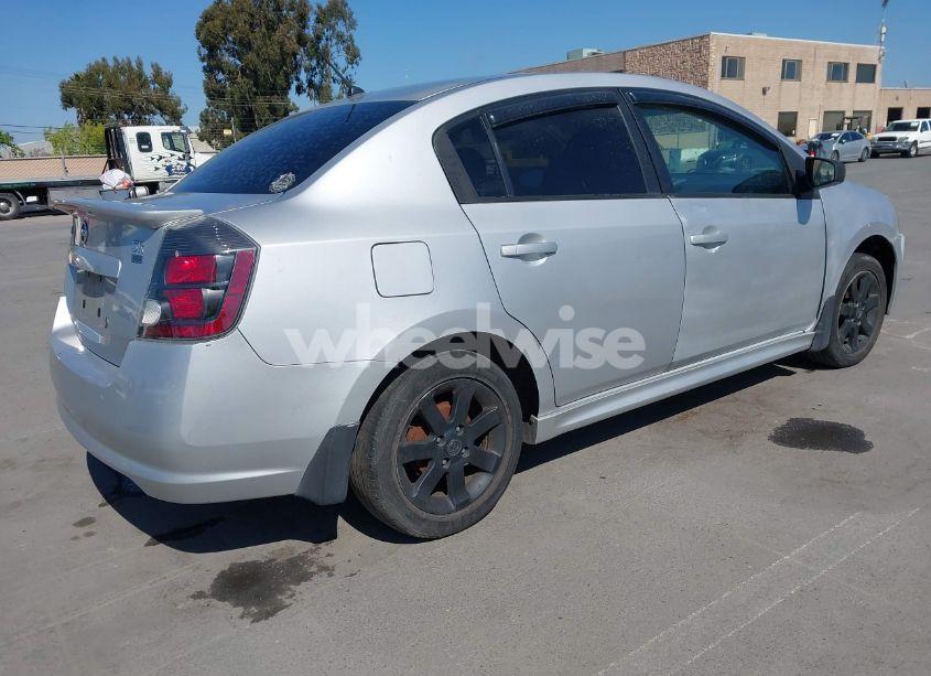 Photo 4 of 2009 Nissan Sentra 2.0SR (VIN 3N1AB61E19L674382)
